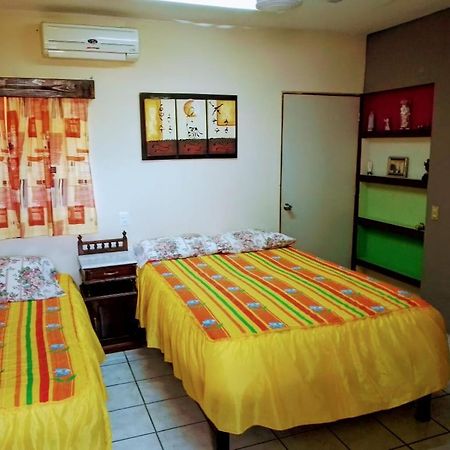 Apartamentos osuna Mazatlan Bagian luar foto