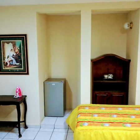 Apartamentos osuna Mazatlan Bagian luar foto